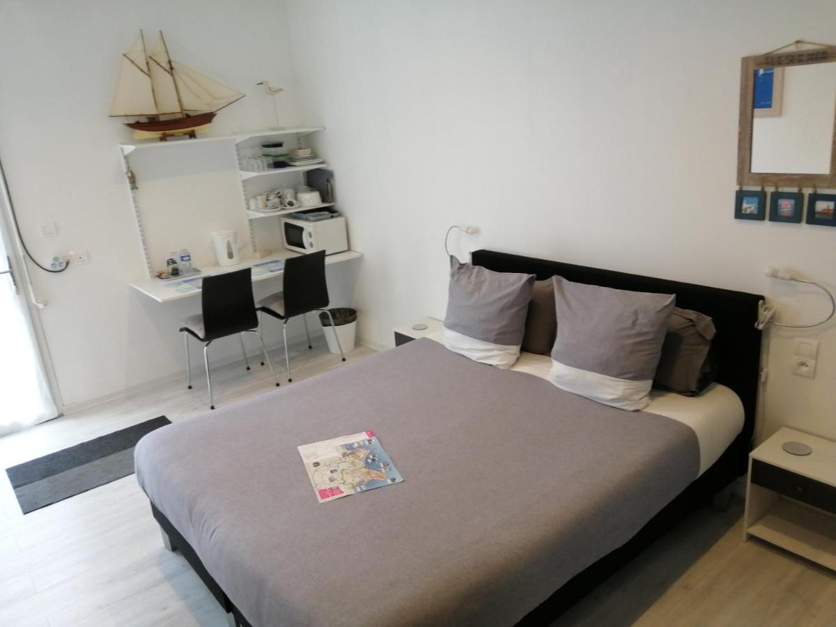 Chambre Spacieuse, Moderne Et Tres Confortable A Perros-Guirec Exterior photo