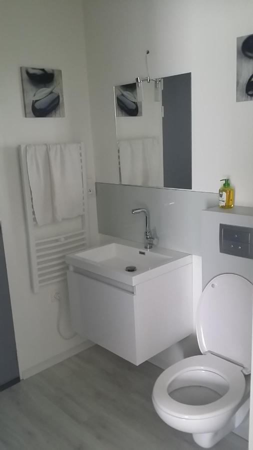 Chambre Spacieuse, Moderne Et Tres Confortable A Perros-Guirec Exterior photo
